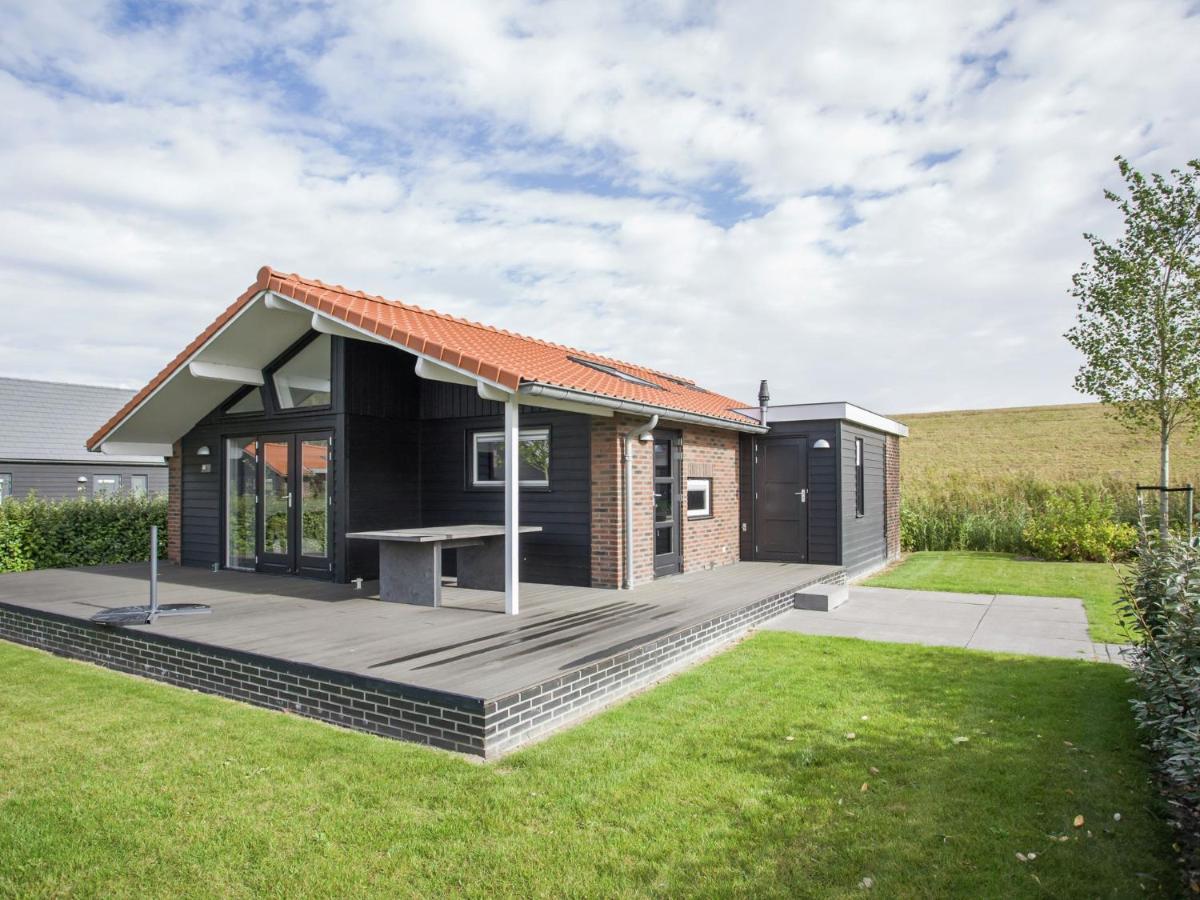 Holiday Home In Kattendijke With Terrace Exterior photo